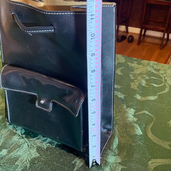 Mondani New York Black Simulated Leather Backpack...NWOT - Picture 11 of 12